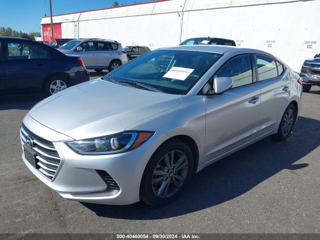 Hyundai ELANTRA SEL 2018 5NPD84LF5JH305550 Image 2