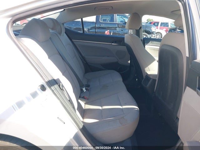 Hyundai ELANTRA SEL 2018 5NPD84LF5JH305550 Image 8
