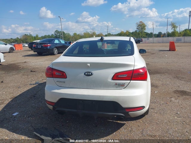 KIA Forte Koup Sx 2016 KNAFZ6A34G5601532 Image 16