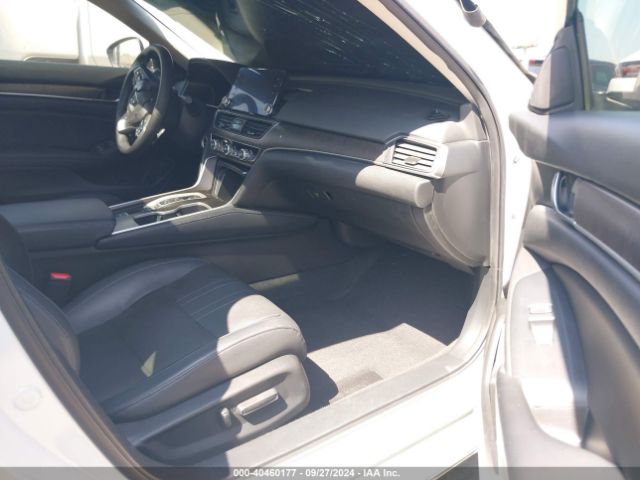 1HGCV2F9XJA051034 Honda Accord Touring 2.0t