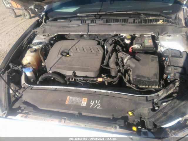 3FA6P0HD6FR112118 Ford FUSION SE
