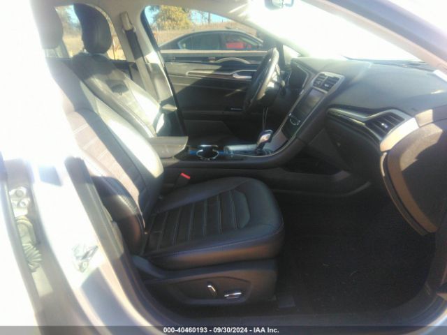 3FA6P0HD6FR112118 Ford FUSION SE