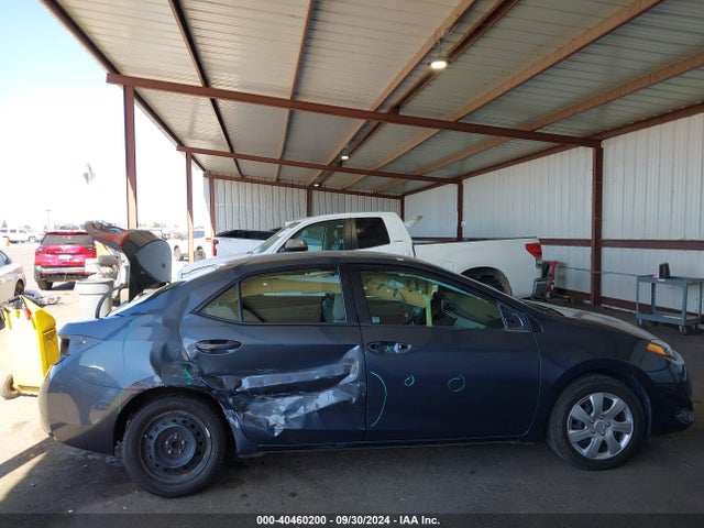Toyota COROLLA LE 2018 5YFBURHE1JP804462 Image 14