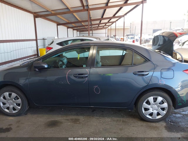 Toyota COROLLA LE 2018 5YFBURHE1JP804462 Image 15