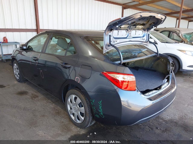 Toyota COROLLA LE 2018 5YFBURHE1JP804462 Image 3