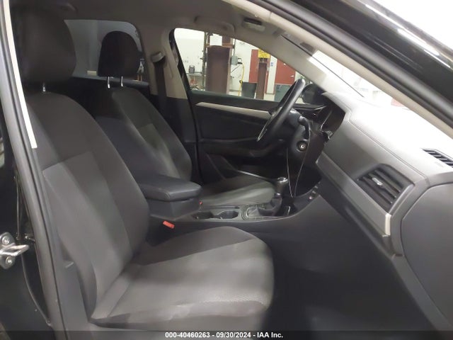 3VWN57BU1KM198603 Volkswagen Jetta 1.4t S