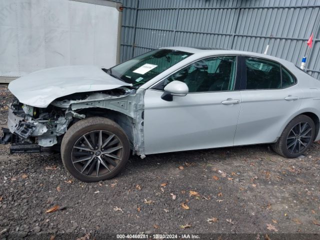 4T1G11BK0NU061876 Toyota Camry Se Awd