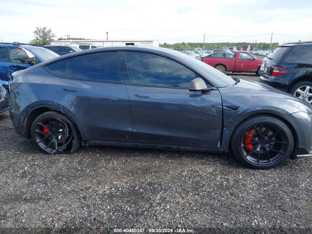 7SAYGDEF6NF456583 Tesla Model Y Performance Dual Motor All-wheel Drive