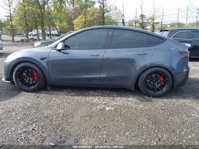 7SAYGDEF6NF456583 Tesla Model Y Performance Dual Motor All-wheel Drive