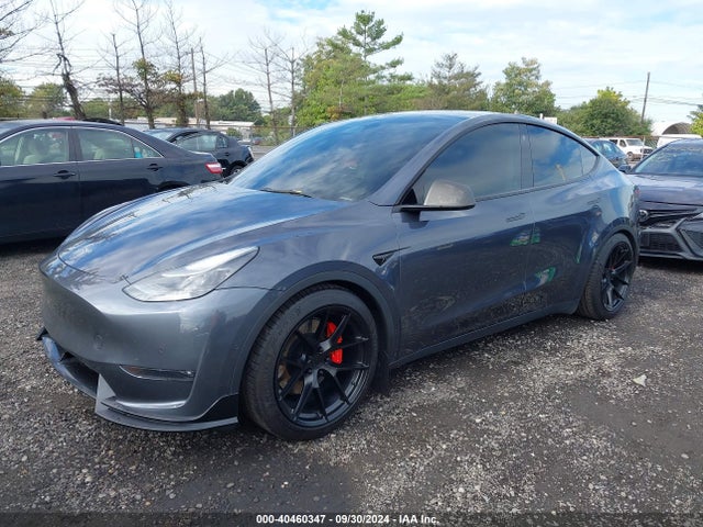2022 TESLA MODEL Y 7SAYGDEF6NF456583 Photo 1