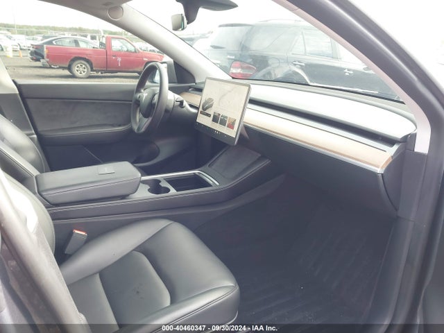 2022 TESLA MODEL Y 7SAYGDEF6NF456583 Photo 4
