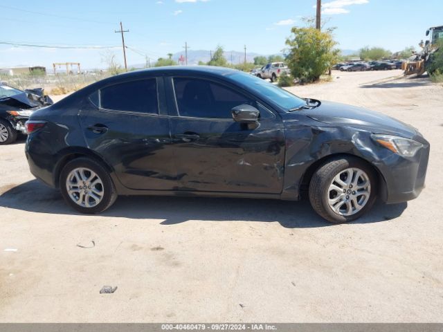 3MYDLBYV7JY315780 Toyota YARIS IA