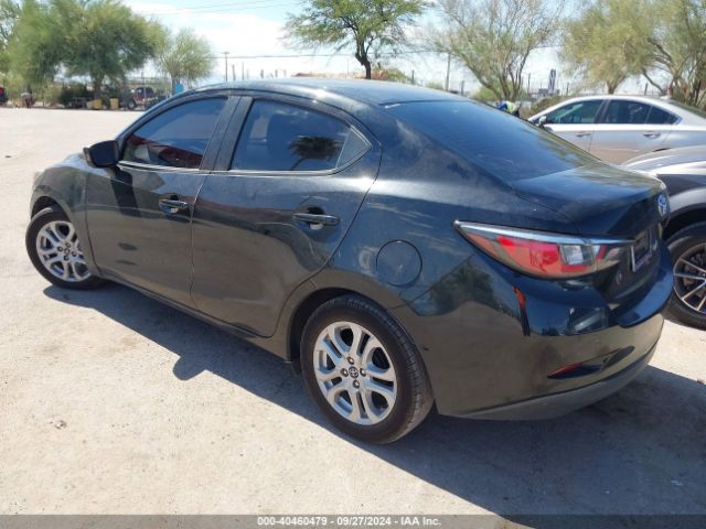 3MYDLBYV7JY315780 Toyota YARIS IA