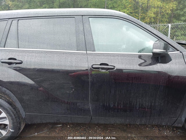 Toyota Highlander Xle 2022 5TDGZRAH8NS107721 Image 14