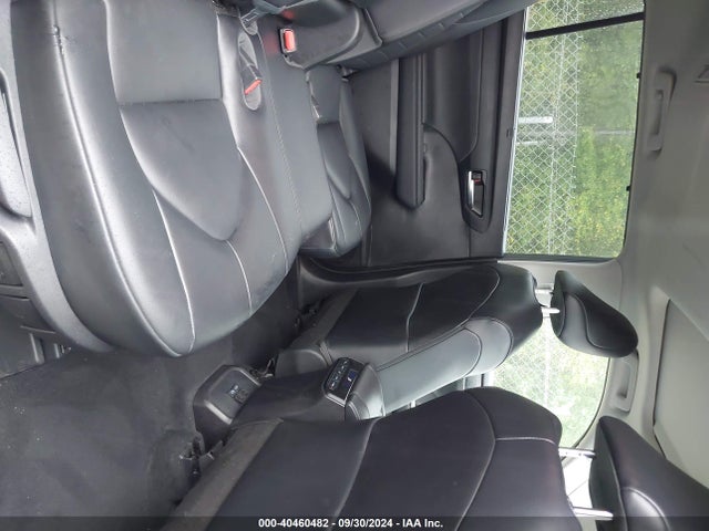 Toyota Highlander Xle 2022 5TDGZRAH8NS107721 Image 8
