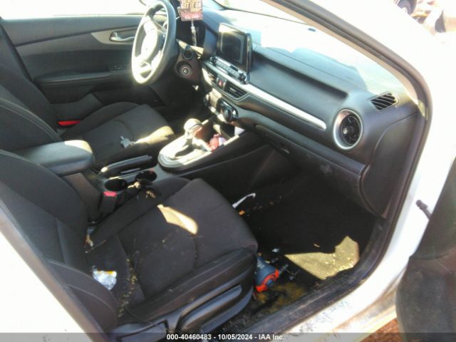 3KPF24AD1KE006977 KIA FORTE FE