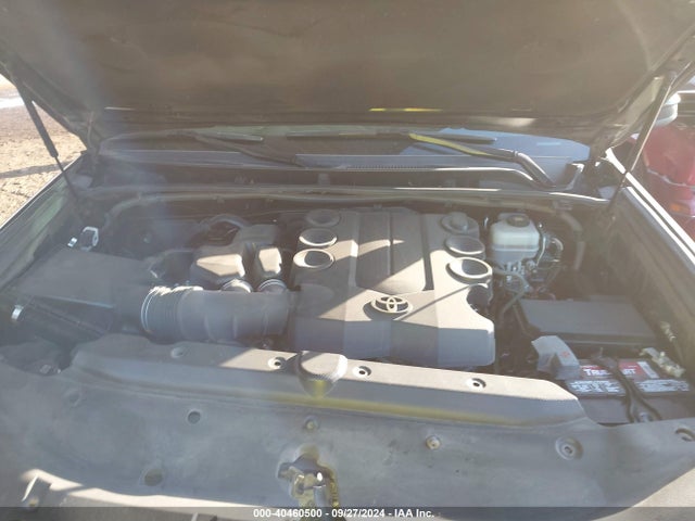 Toyota 4RUNNER SR5 2018 JTEBU5JR6J5589546 Image 10
