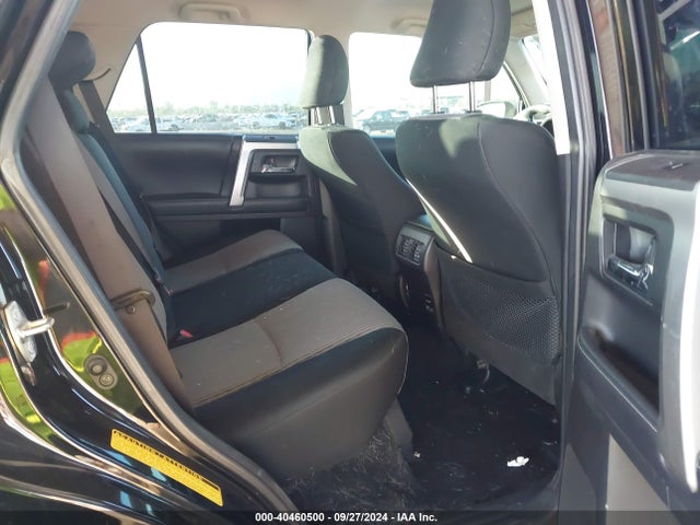 Toyota 4RUNNER SR5 2018 JTEBU5JR6J5589546 Image 8