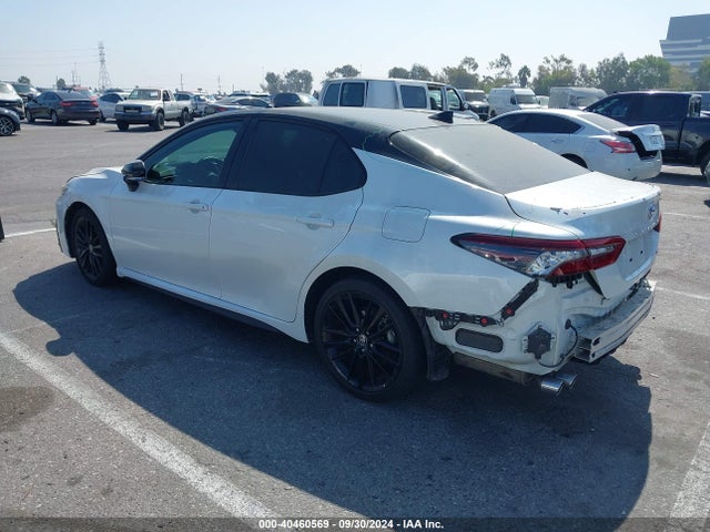 Toyota CAMRY XSE 2022 4T1K61AK3NU031123 Image 3