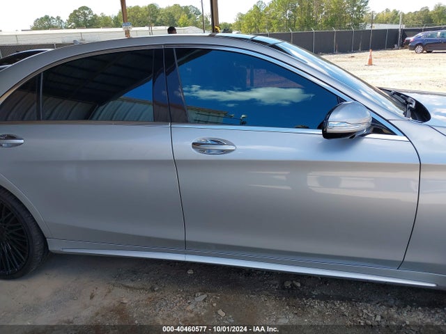 WDDUG8DB8JA376289 Mercedes-Benz S 560