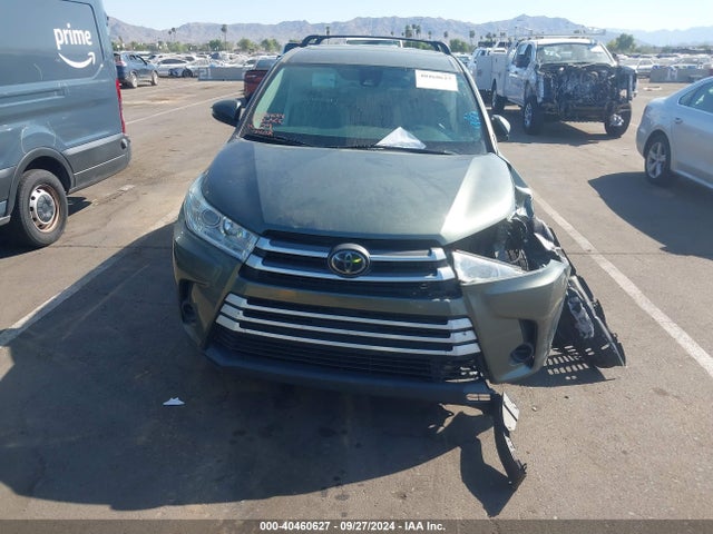 Toyota Highlander Le 2018 5TDZZRFHXJS287408 Image 12