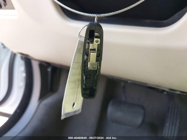 2013 JAGUAR XF SAJWA0E78D8S93264 Photo 10