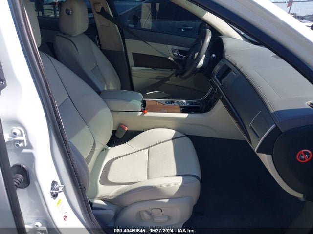 2013 JAGUAR XF SAJWA0E78D8S93264 Photo 4