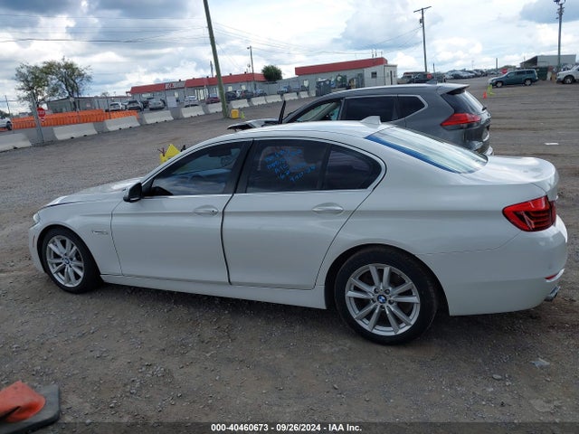 BMW 528i Xdrive 2015 WBA5A7C52FD627980 Image 14