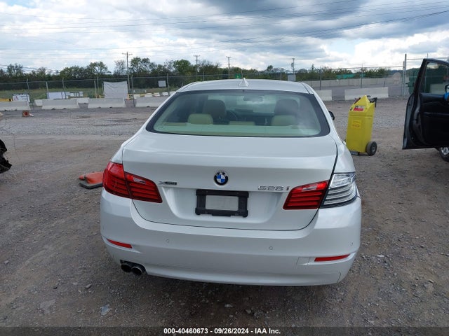WBA5A7C52FD627980 BMW 528i Xdrive
