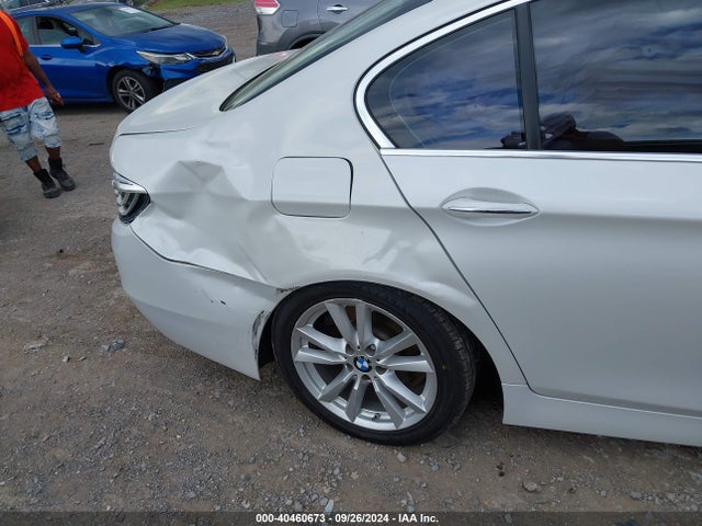 BMW 528i Xdrive 2015 WBA5A7C52FD627980 Image 17