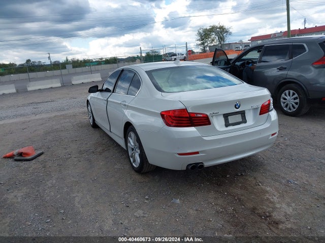 BMW 528i Xdrive 2015 WBA5A7C52FD627980 Image 3