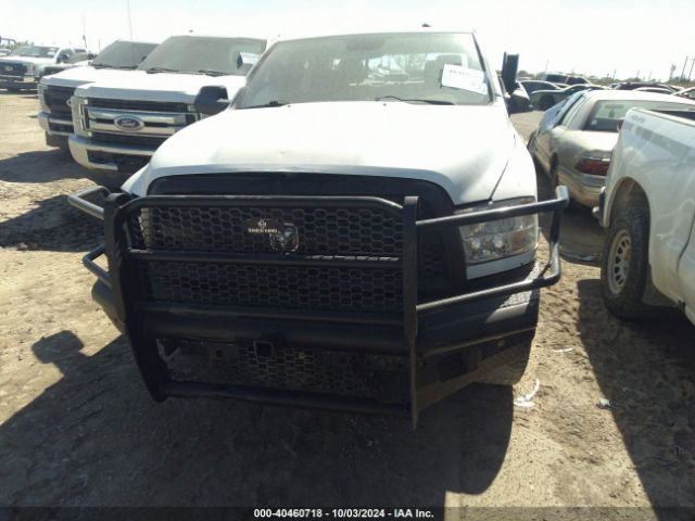 3C6UR5HJ4JG284285 RAM 2500 Tradesman  4x4 8' Box