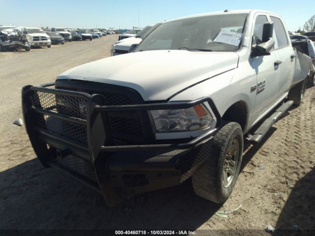 3C6UR5HJ4JG284285 RAM 2500 Tradesman  4x4 8' Box
