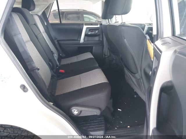 Toyota 4RUNNER SR5 2021 JTEMU5JR1M5943471 Image 8