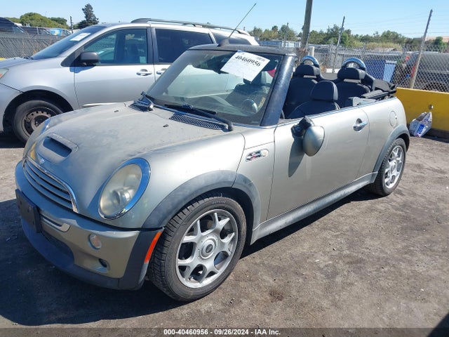 2008 MINI COOPER S WMWRH33558TL97639 Photo 1