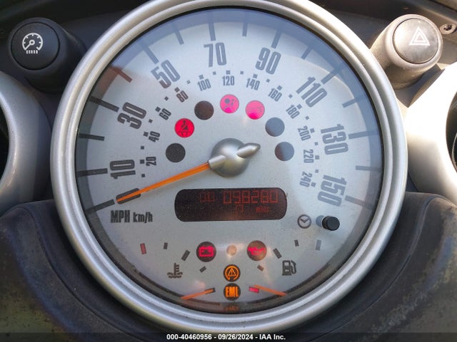 2008 MINI COOPER S WMWRH33558TL97639 Photo 6