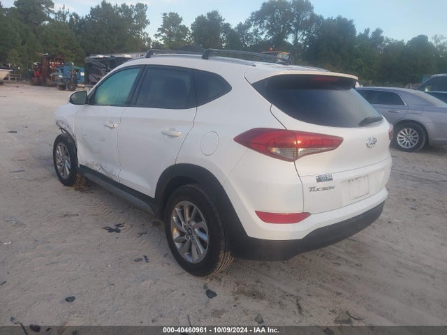 Hyundai TUCSON SE 2017 KM8J3CA48HU263660 Image 3