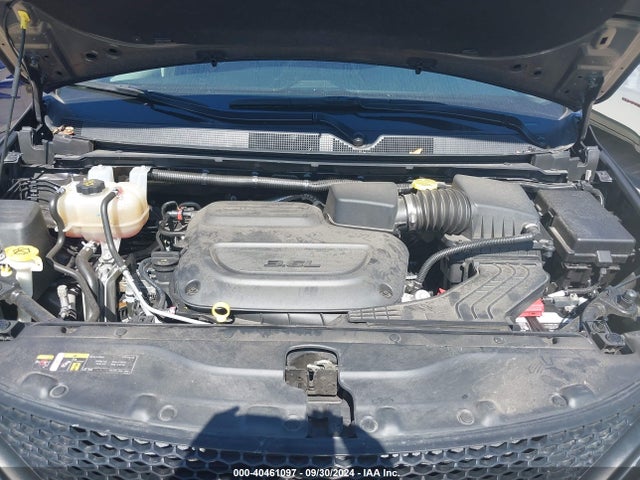 2C4RC1CG0NR235816 Chrysler Voyager Lx