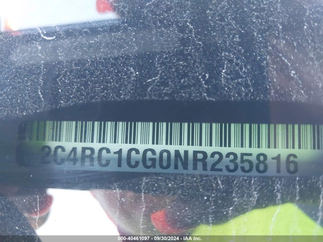 2C4RC1CG0NR235816 Chrysler Voyager Lx