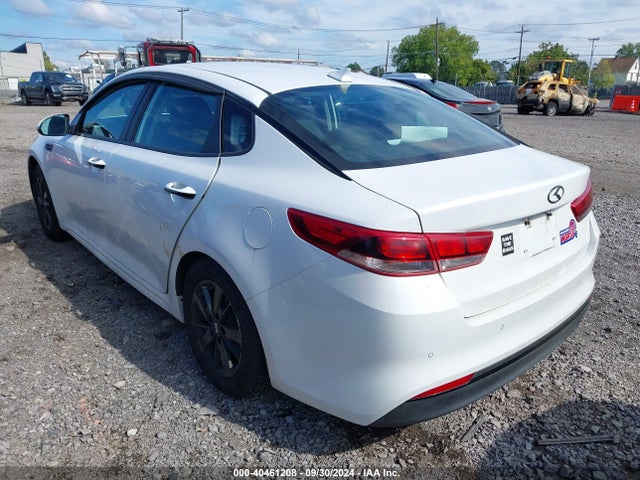 KIA Optima Lx 2018 5XXGT4L38JG232512 Image 3