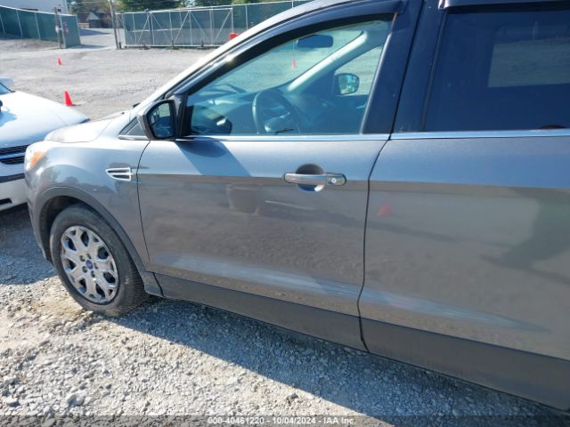 1FMCU9GX5EUA46377 Ford ESCAPE SE