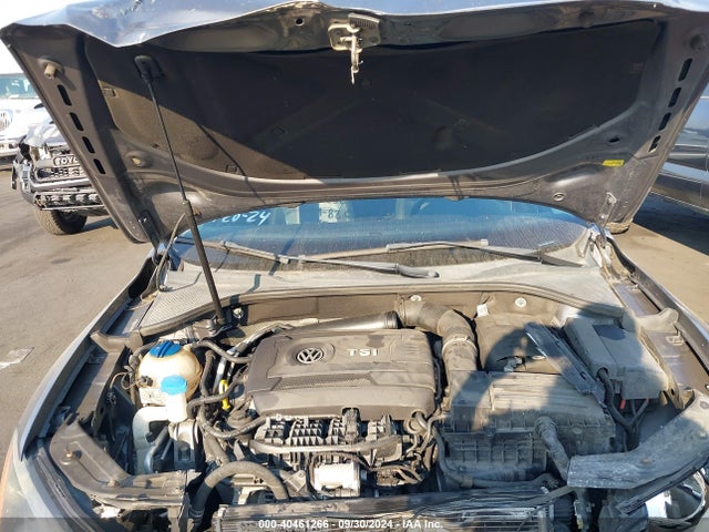 1VWAT7A36EC108459 Volkswagen Passat 1.8t Wolfsburg Edition
