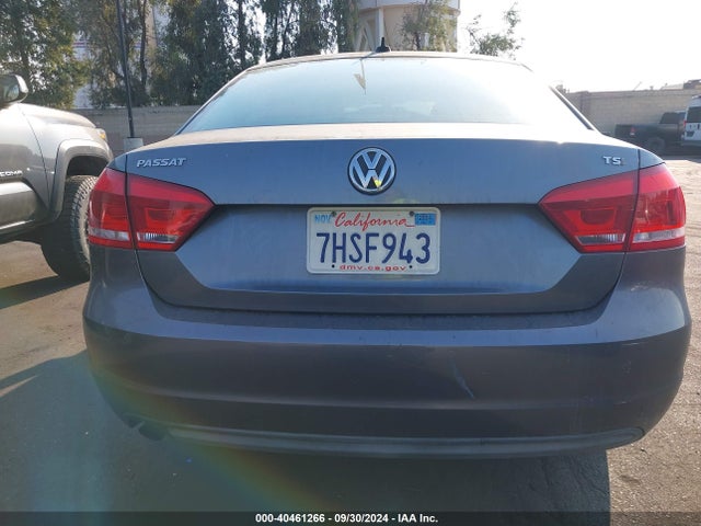 1VWAT7A36EC108459 Volkswagen Passat 1.8t Wolfsburg Edition