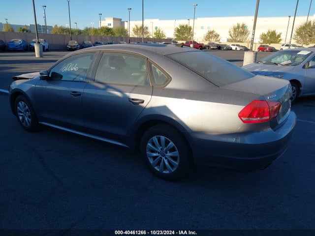 1VWAT7A36EC108459 Volkswagen Passat 1.8t Wolfsburg Edition