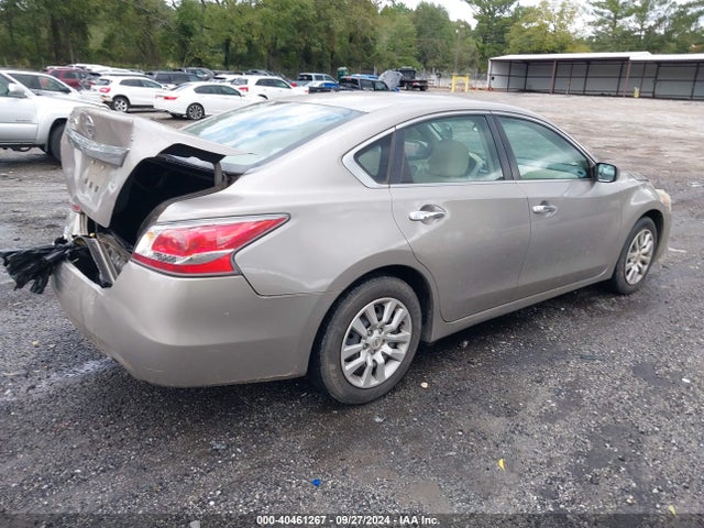 Nissan Altima 2.5 S 2015 1N4AL3AP7FN339624 Image 4