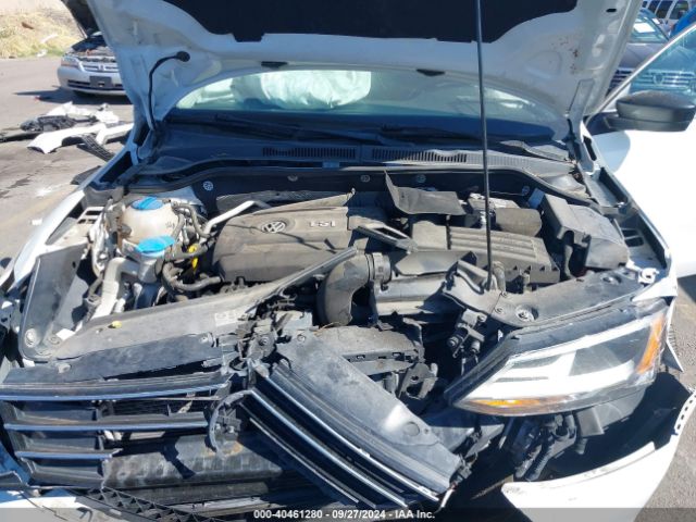 3VWD17AJ9FM245204 Volkswagen Jetta 1.8t Se