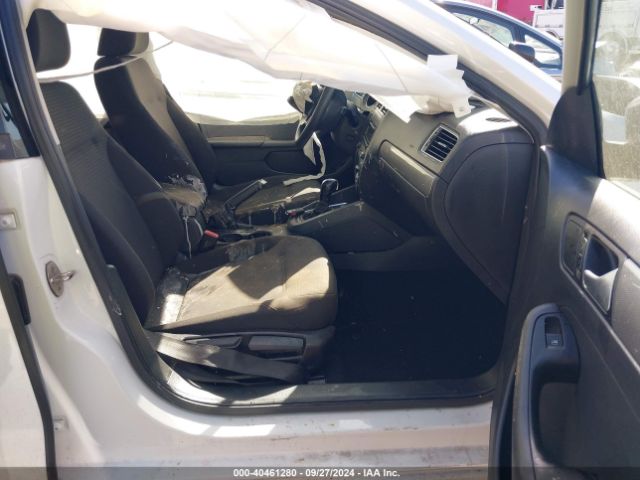 3VWD17AJ9FM245204 Volkswagen Jetta 1.8t Se