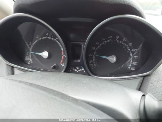 3FADP4BJ9FM121437 Ford FIESTA SE