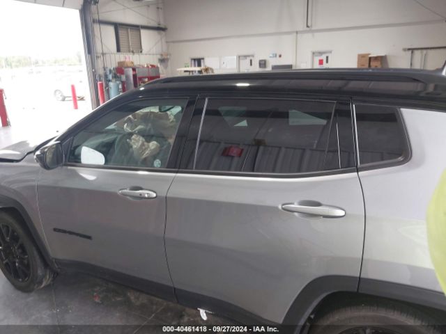 3C4NJCBB2NT166503 Jeep Compass Altitude Fwd