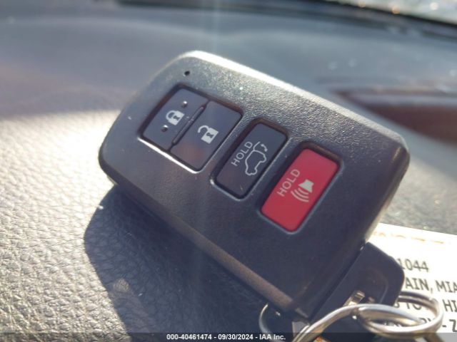 5TDDGRFH3JS038173 Toyota Highlander Hybrid Limited Platinum